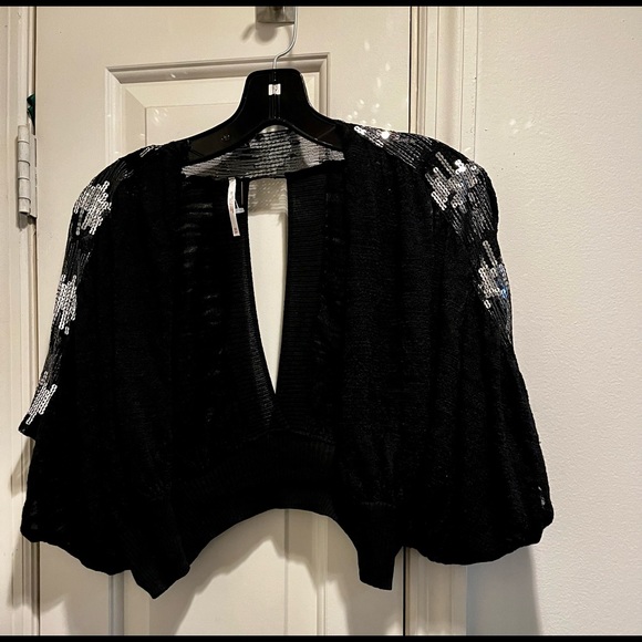 Free People cropped cover with sequins - Picture 14 of 16